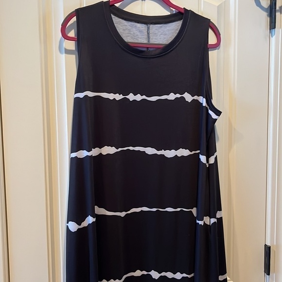 BUNDLE of two maxi length dresses 2XL black+black/white stripe great staples - Picture 3 of 16